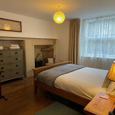 Beautiful 3 Bed Basement Flat With Garden Bath Exterior foto